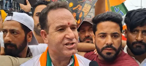 श्रीनगर में NC-BJP आमने-सामने: राज्य का दर्जा और बिजली दरों पर दोनों दलों के प्रदर्शन, पुलिस से टकराव