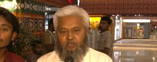Umrah Pilgrims Safely Return to Ahmedabad, Families Express Gratitude to Government