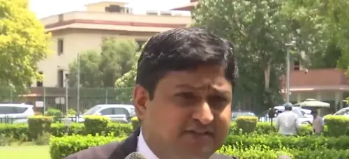 लावारिस कुत्तों पर सुप्रीम कोर्ट के फैसले पर वकीलों और कार्यकर्ताओं की मिली-जुली प्रतिक्रिया
