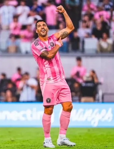 Suarez hat-trick powers Inter Miami to 6-4 comeback win vs Philadelphia