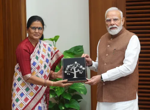सुभद्रा योजना की 5वीं किस्त: ओडिशा उपमुख्यमंत्री प्रवती परिदा ने PM मोदी से मिलकर दी ₹5,160 करोड़ हस्तांतरण की जानकारी