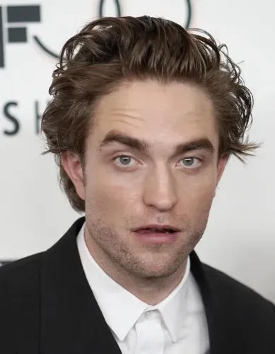 Suki Waterhouse reveals daughter's nickname for Robert Pattinson