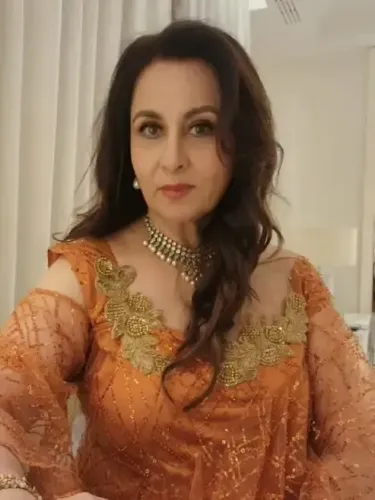 क्या सुलक्षणा पंडित को उनकी असली पहचान नहीं मिल पाई? - पूनम ढिल्लों