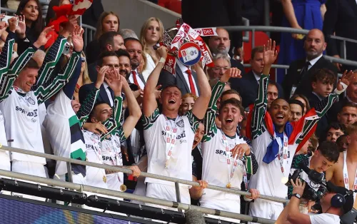 Did Sunderland Achieve Premier League Glory with a Last-Minute Win?