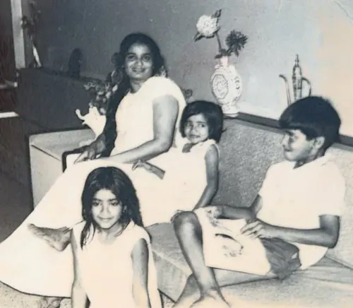 Suniel Shetty shares rare childhood photo with sisters on Raksha Bandhan