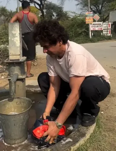 Did Sunil Grover Just Go Desi by Washing Clothes at a Hand Pump?