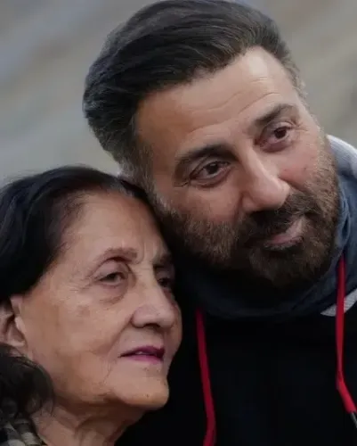 Sunny Deol Honors His 'Maa' Prakash Kaur with Heartwarming Photo