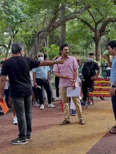 Did Sunny Hinduja Just Celebrate 3 Years of 'Thai Massage'?