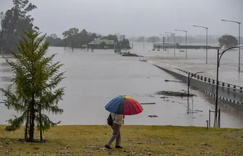 How Will Australia Support Darwin After Cyclone Fina's Impact?