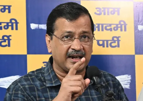 केजरीवाल का BJP सरकार पर हमला: 'बेटियों को पाबंदी नहीं, सुरक्षा चाहिए'