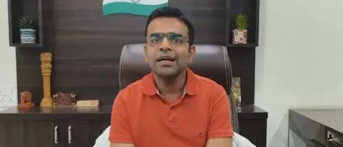 गिरनार की सीढ़ियों पर तीन शेर: वन विभाग का सुरक्षा अभियान जारी, तीर्थयात्रियों से समूह में चलने की अपील