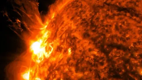 सूर्य की गतिविधियों का 'स्पेस वेदर' पर प्रभाव: जानें पृथ्वी पर इसके प्रभाव