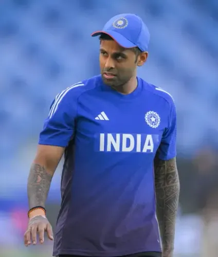 सूर्यकुमार यादव को राजनीतिक बयान न देने का आईसीसी ने दिया निर्देश : रिपोर्ट्स