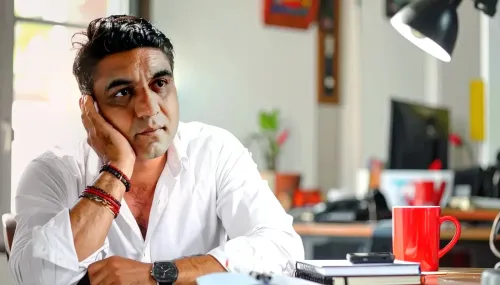 स्वानंद किरकिरे: निर्देशक का सपना अधूरा, गीतकार बनकर दो बार राष्ट्रीय फिल्म पुरस्कार जीते