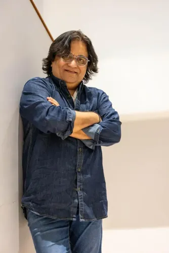 Swanand Kirkire Discusses the Innocence of 'Angaai' Lullaby in 'Super Duperr'