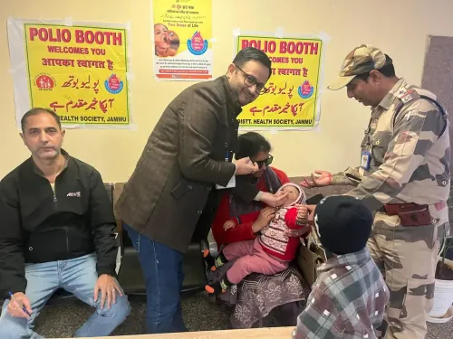 क्या जम्मू एयरपोर्ट पर पल्स पोलियो कार्यक्रम स्वास्थ्य सुरक्षा का अहम कदम है?