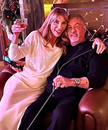 Sylvester Stallone marks 29th anniversary with Jennifer Flavin: 'You give my life meaning'