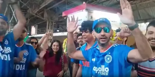 टी20 वर्ल्ड कप: मैच देखने के लिए अहमदाबाद पहुंचे क्रिकेट प्रशंसकों की भीड़