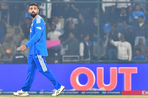 टी20 विश्व कप: क्या कुलदीप यादव को फाइनल में वरुण चक्रवर्ती की जगह मिलेगी?