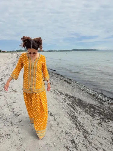 Taapsee Pannu's beachside reset: New project hint drops soon