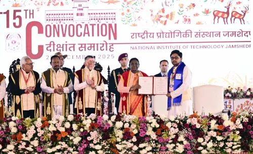 क्या तकनीकी ज्ञान को मानव कल्याण का माध्यम बनाना चाहिए युवा?: राष्ट्रपति द्रौपदी मुर्मू
