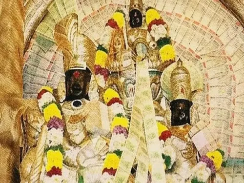 क्या तमिलनाडु के इस मंदिर में मां लक्ष्मी और भगवान कुबेर एक साथ विराजमान हैं?
