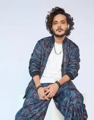 What Musical Influences Shape Tanishk Bagchi's Artistry?