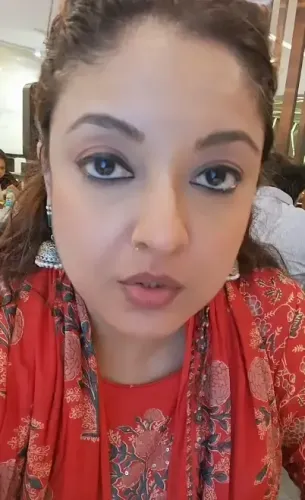नाना पाटेकर के निधन पर तनुश्री दत्ता, माधुरी दीक्षित और करण जौहर ने दी श्रद्धांजलि