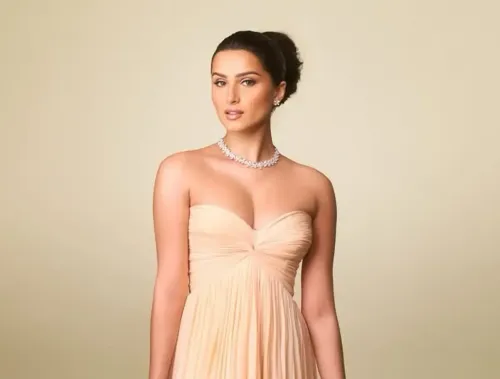 Did Tara Sutaria Just Channel Jennifer Lopez’s Iconic ‘Maid in Manhattan’ Look?