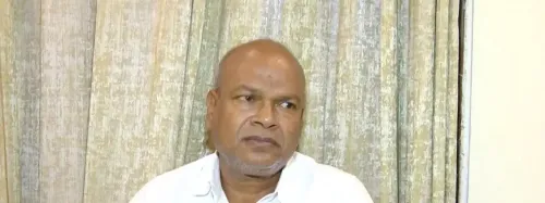 क्या सरकार तीन करोड़ प्रवासी वोटरों की अनदेखी कर रही है? : राजेश कुमार
