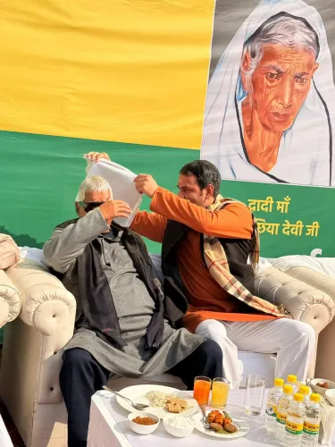 क्या पिताजी के साथ यह ऐतिहासिक मिलन तेज प्रताप यादव को और ऊर्जावान करेगा?