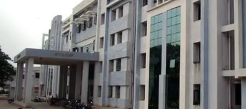 आदिलाबाद रिम्स अस्पताल में आग: SNCU में 2 नवजात की मौत, 28 बच्चे सुरक्षित बचाए गए