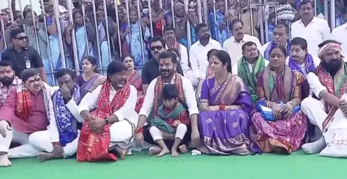 क्या तेलंगाना के मुख्यमंत्री रेड्डी ने कैबिनेट सहयोगियों के साथ मेदारम पहुंचकर पूजा की?