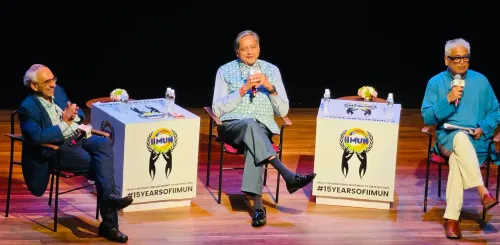 Tharoor Holds Wide-Ranging Education Discussion