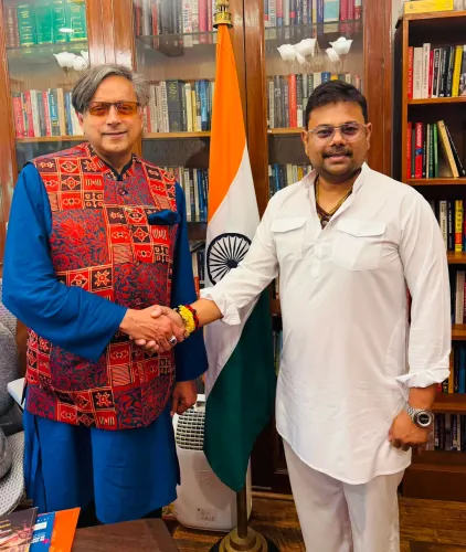 Tharoor meets INC Jharkhand's Jaswal on tribal empowerment