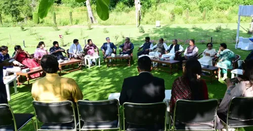 Tharoor Meets J&K CM and Lt-Governor During ICCR Visit