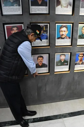 Tharoor Pays Tribute to Capt Jerry PremRaj from Thiruvananthapuram