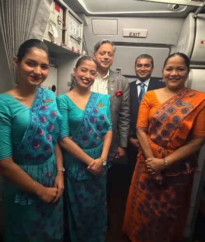 Tharoor Praises SriLankan Airlines Crew, Heads Back to Delhi