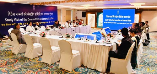 Tharoor Receives Chinar Corps Briefing on India-Pak Border