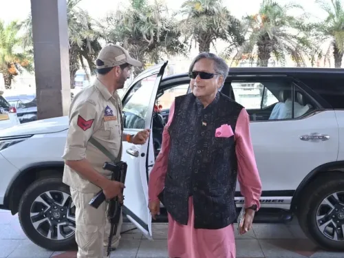 Tharoor Returns to Delhi After J&K, Ladakh Tour