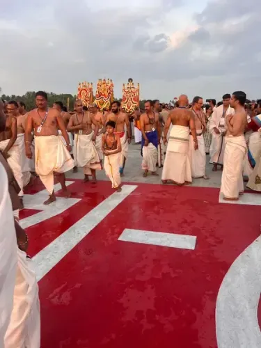 तिरुवनंतपुरम एयरपोर्ट पर थमा उड़ानों का शोर, आस्था के मार्ग में बदली रनवे की राह