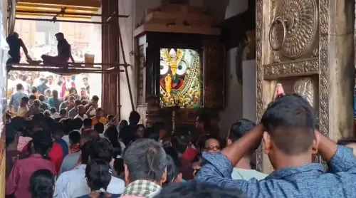 Numerous Devotees Gather in Puri for New Year Darshan of Lord Jagannath