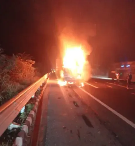 What Happened in the Fatal Delhi-Mumbai Expressway Crash?