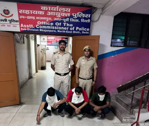 Delhi Police nab 3 robbers within minutes in Bhajanpura, recover knife and cash
