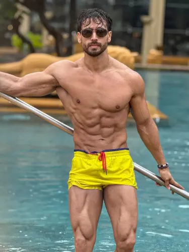 Did Tiger Shroff Enjoy a Day Off in the Pool?