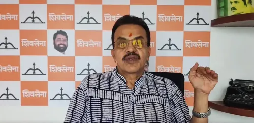 तिरंगा रैली पर संजय निरुपम का आरोप: 'सीजेपी और वाम दलों का मकसद अराजकता, राष्ट्रध्वज बना बहाना'