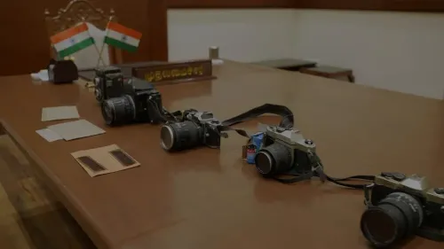 TN CM Joseph Vijay Marks World Photography Day with Press Photographers