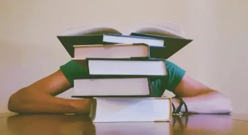 Tamil Nadu's Mental Health Helpline: A Beacon for Students Battling Exam Anxiety