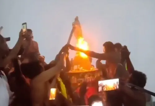 Why is There a Protest Over the Lighting of Karthigai Deepam in Thirupparankundram?