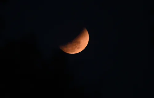 India Witnesses Awe-Inspiring Blood Moon During Total Lunar Eclipse